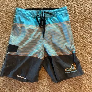 Men’s barefoot swim trunks